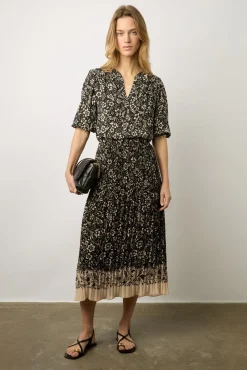 Jupe Midi Plissee A Fleurs Noir - Delfine<Gerard Darel Clearance